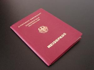 Reisepass, Foto: stromie, pixelio.de